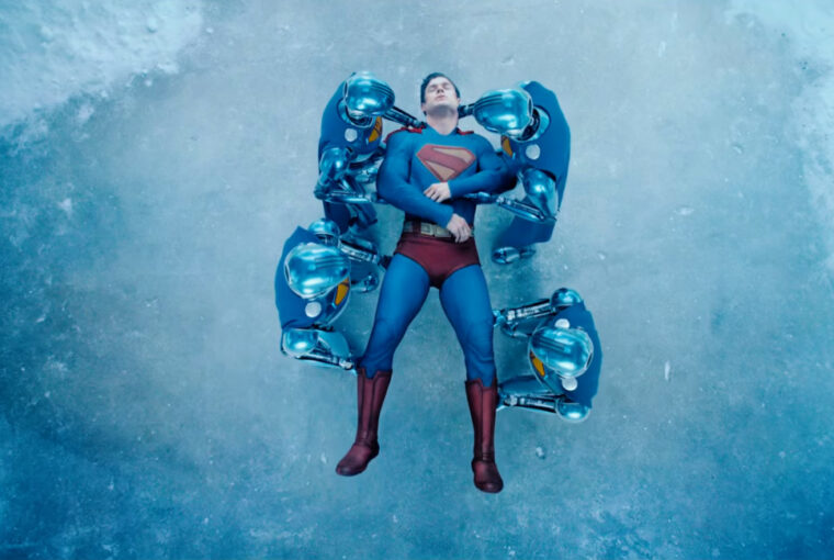 Superman-Sneak-Peek