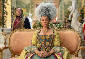Hugh Sachs as Brimsley and Golda Rosheuvel as Queen Charlotte in episode 403 of Bridgerton Season 4.