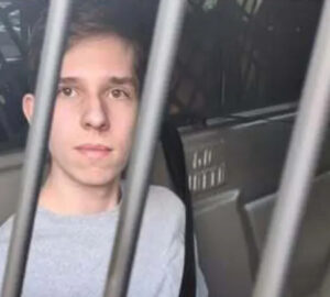 William Chadwick Jones, 19, arrested in Georgia for depositing over $545K in fraudulent checks into a Synovus Bank account.